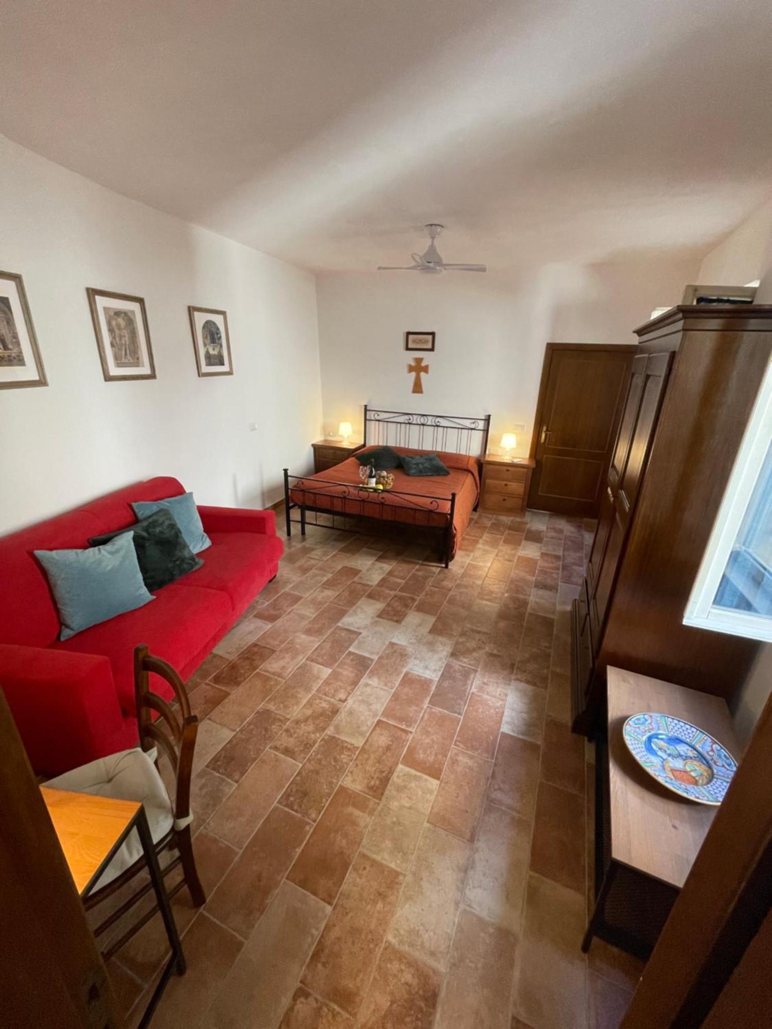 Locanda Francescana Valfabbrica Bagian luar foto