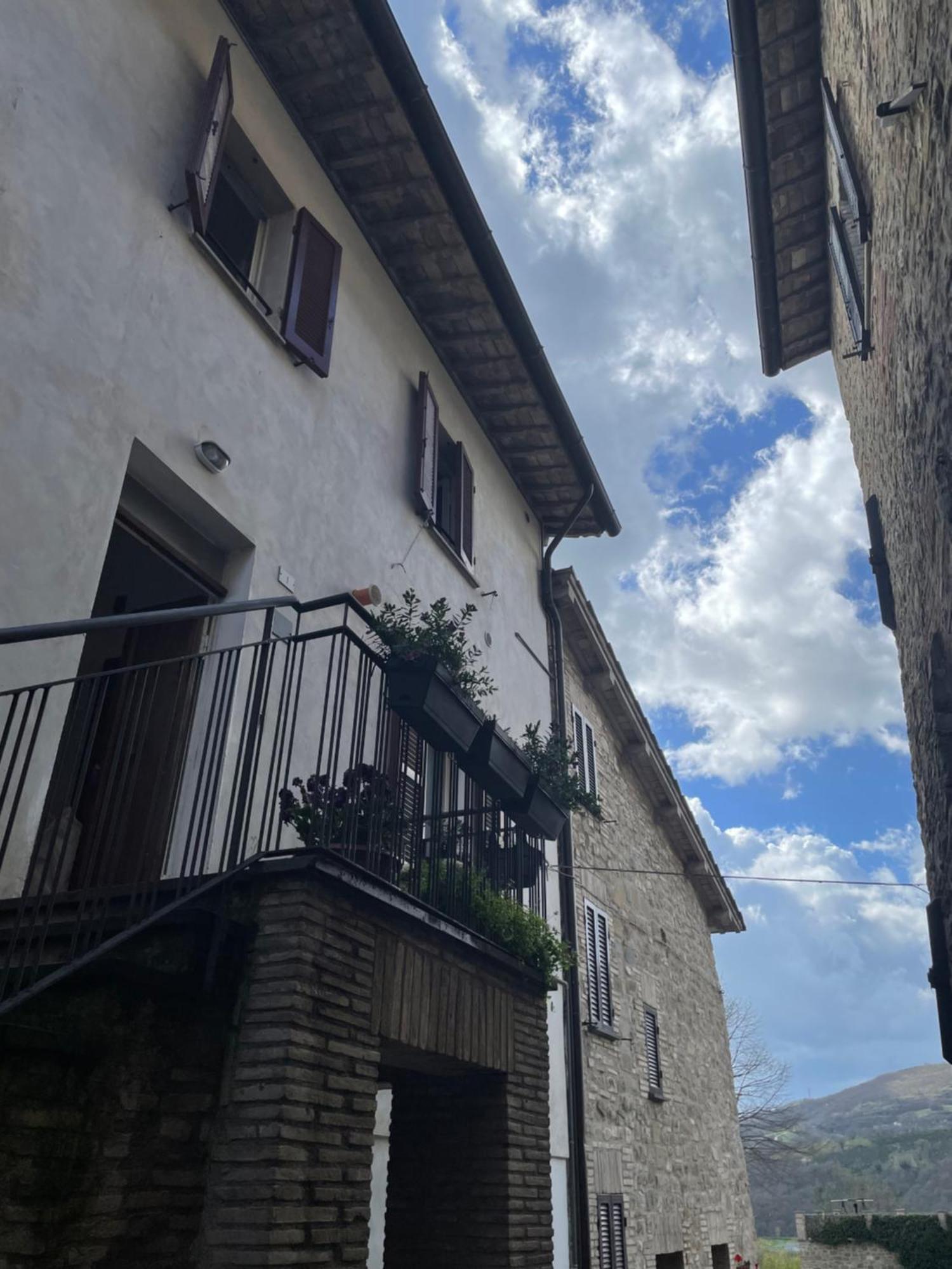Locanda Francescana Valfabbrica Bagian luar foto